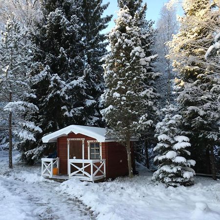 Near Kapellskaer Port - A Cosy Cottage In Norrtaelje Esterno foto
