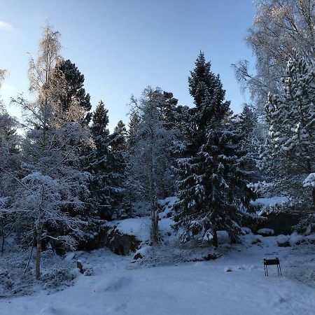 Near Kapellskaer Port - A Cosy Cottage In Norrtaelje Esterno foto
